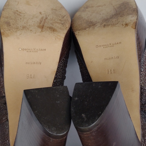 Donna Karan Collection Alligator Leather Women's Heels. - Picture 15 of 16